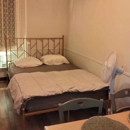 Апартаменты Le Nid Douillet Champetre Linge Fourni Ла-Бурбуль Экстерьер фото