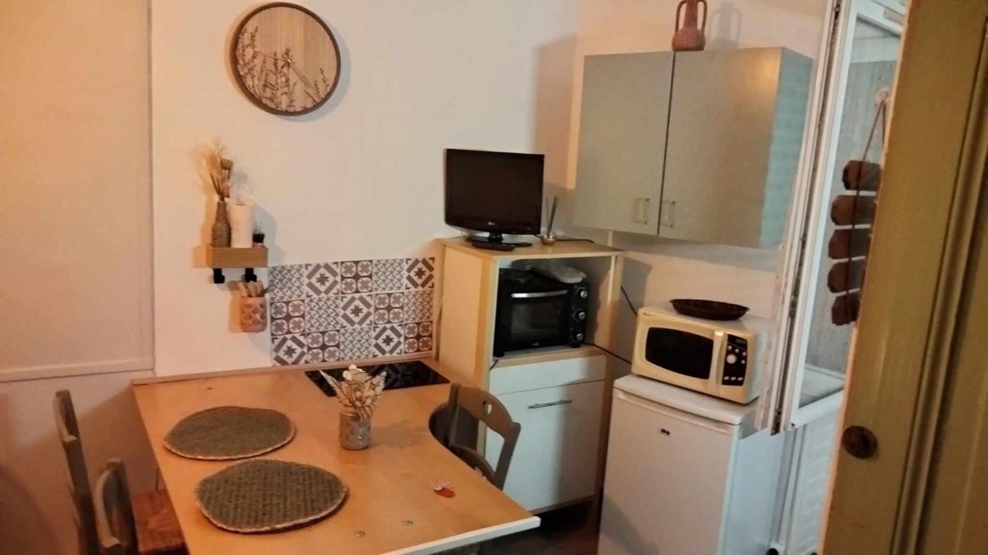 Апартаменты Le Nid Douillet Champetre Linge Fourni Ла-Бурбуль Экстерьер фото